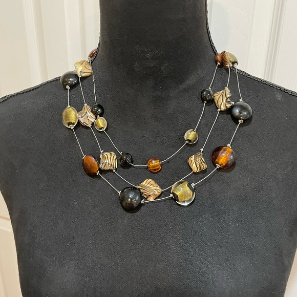 Jewelry - Vintage Handmade Beaded Necklace